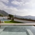 La De Mares Villa *